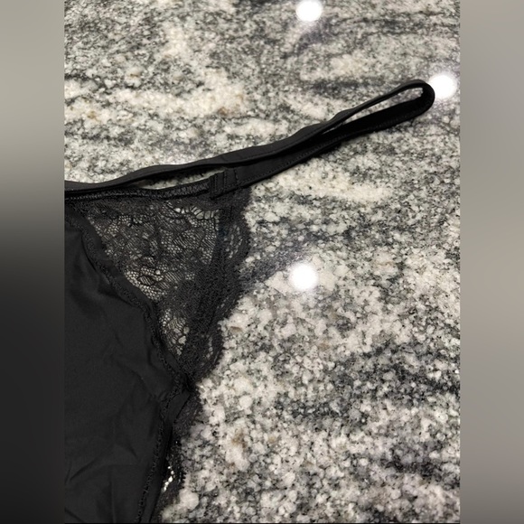 Victoria’s Secret V String panty XL - Picture 8 of 13